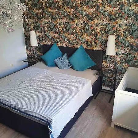 Mit Grossen Garten, Wintergarten Und Kamin * Wesel (North Rhine-Westphalia)