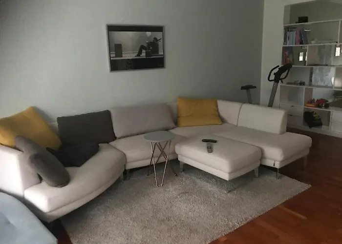 Mit Grossen Garten, Wintergarten Und Kamin Appartement *